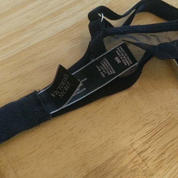 Very Sexy Uplift Balconet 36B with Garter belt - Picture 7 of 7